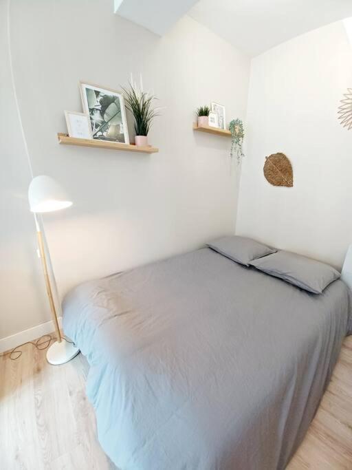 Appartement Cozy Au Centre-Ville Брест Екстериор снимка